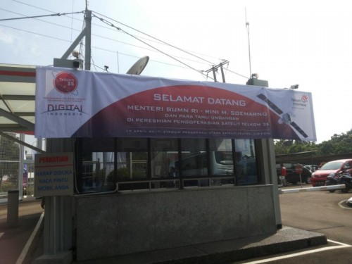 Kunjungan Mentri BUMN ke Stasiun Pengendali Utama Satelit Telkom 
